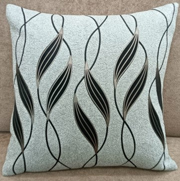 Elegant Leaf Pattern Cushion Black